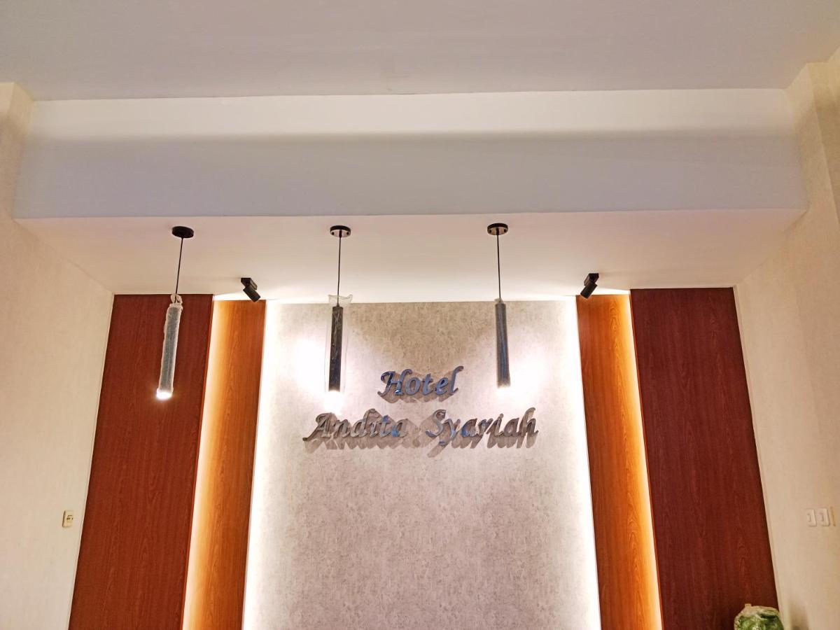 Andita Syariah Hotel Surabaya Exterior photo