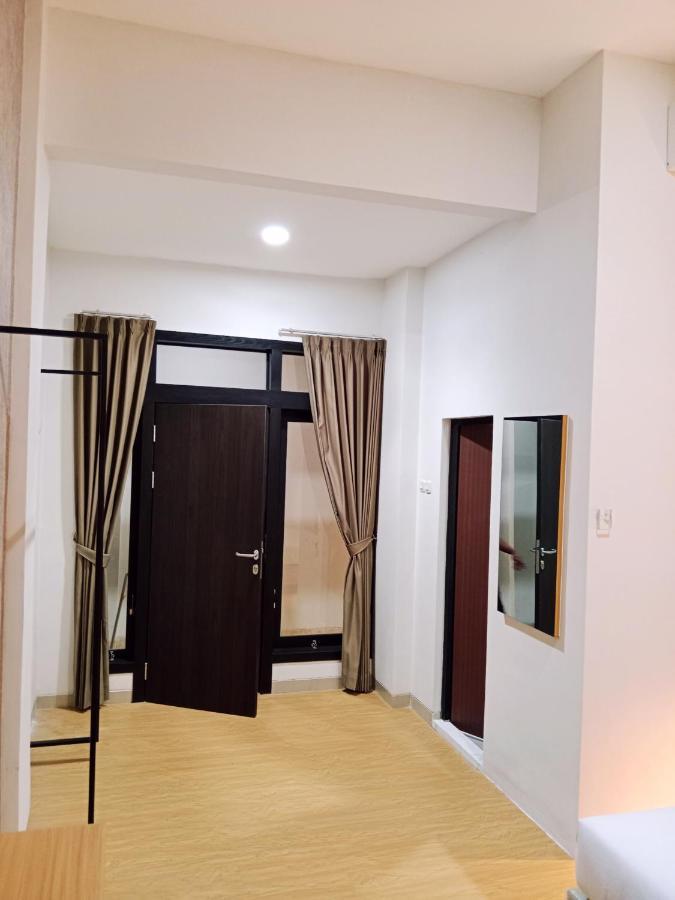 Andita Syariah Hotel Surabaya Exterior photo